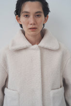 画像をギャラリービューアに読み込む, Poodle KC boa coat