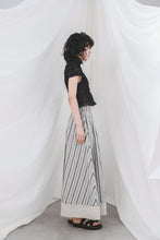 画像をギャラリービューアに読み込む, VOLUME FLARE SKIRT