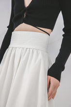 画像をギャラリービューアに読み込む, VOLUME FLARE SKIRT