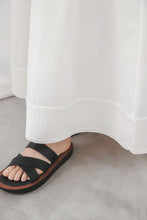 画像をギャラリービューアに読み込む, VOLUME FLARE SKIRT