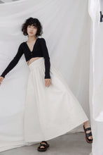 画像をギャラリービューアに読み込む, VOLUME FLARE SKIRT